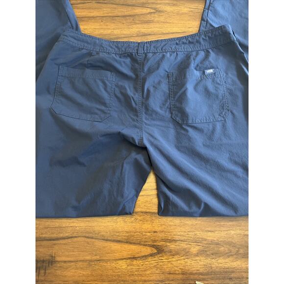 The North Face Womens Sz 14 Cargo Pants Weather Resistant Navy Blue Camping Out - Picture 7 of 9
